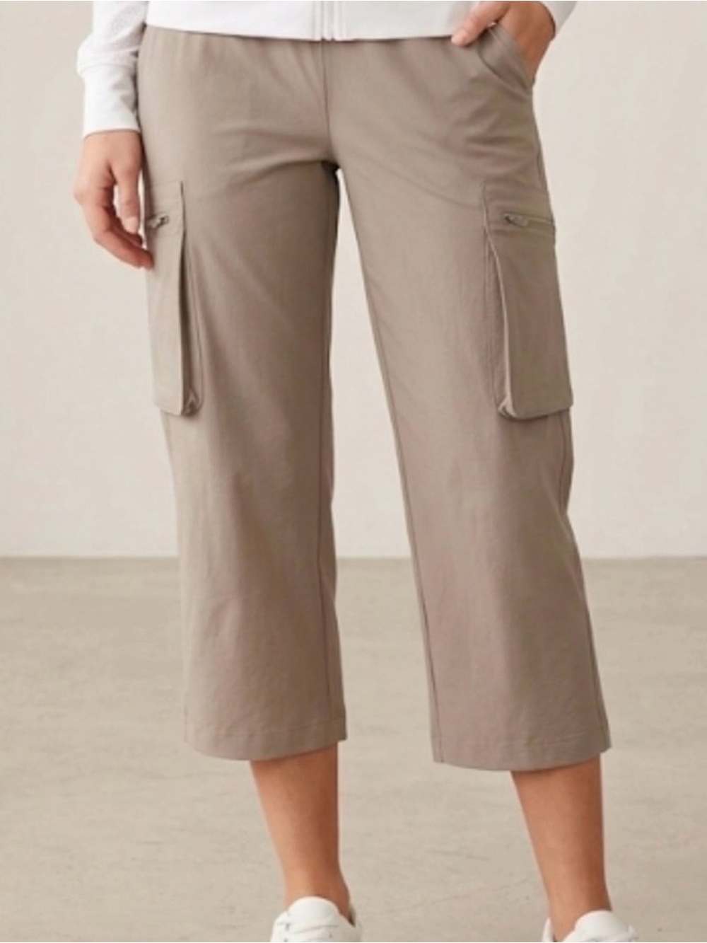 Women's Taupe Cargo Capris with Side Pockets -Sage collective